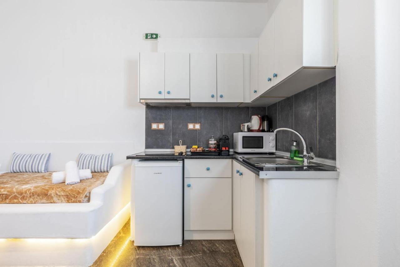Mykonian Breeze Apartment อโนเมรา ภายนอก รูปภาพ