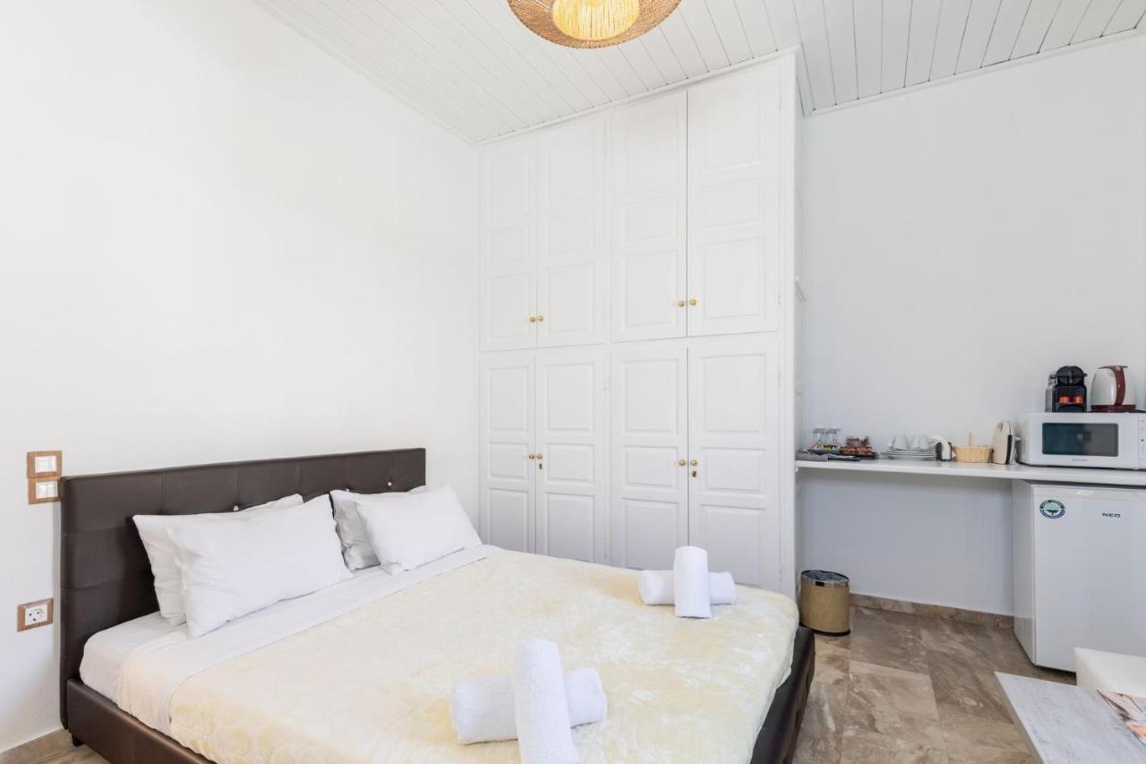 Mykonian Breeze Apartment อโนเมรา ภายนอก รูปภาพ