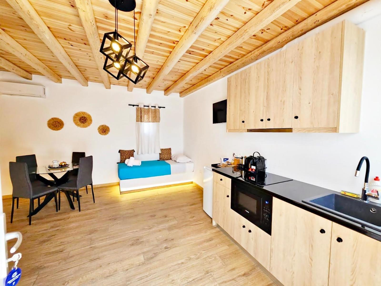 Mykonian Breeze Apartment อโนเมรา ภายนอก รูปภาพ