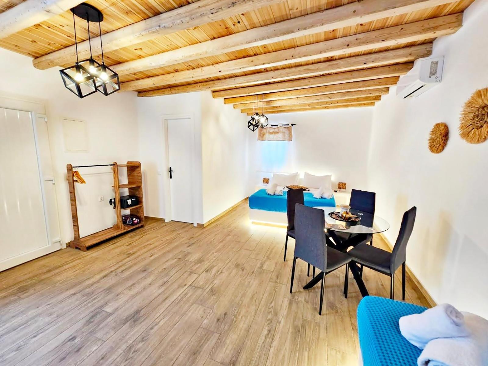Mykonian Breeze Apartment อโนเมรา ภายนอก รูปภาพ