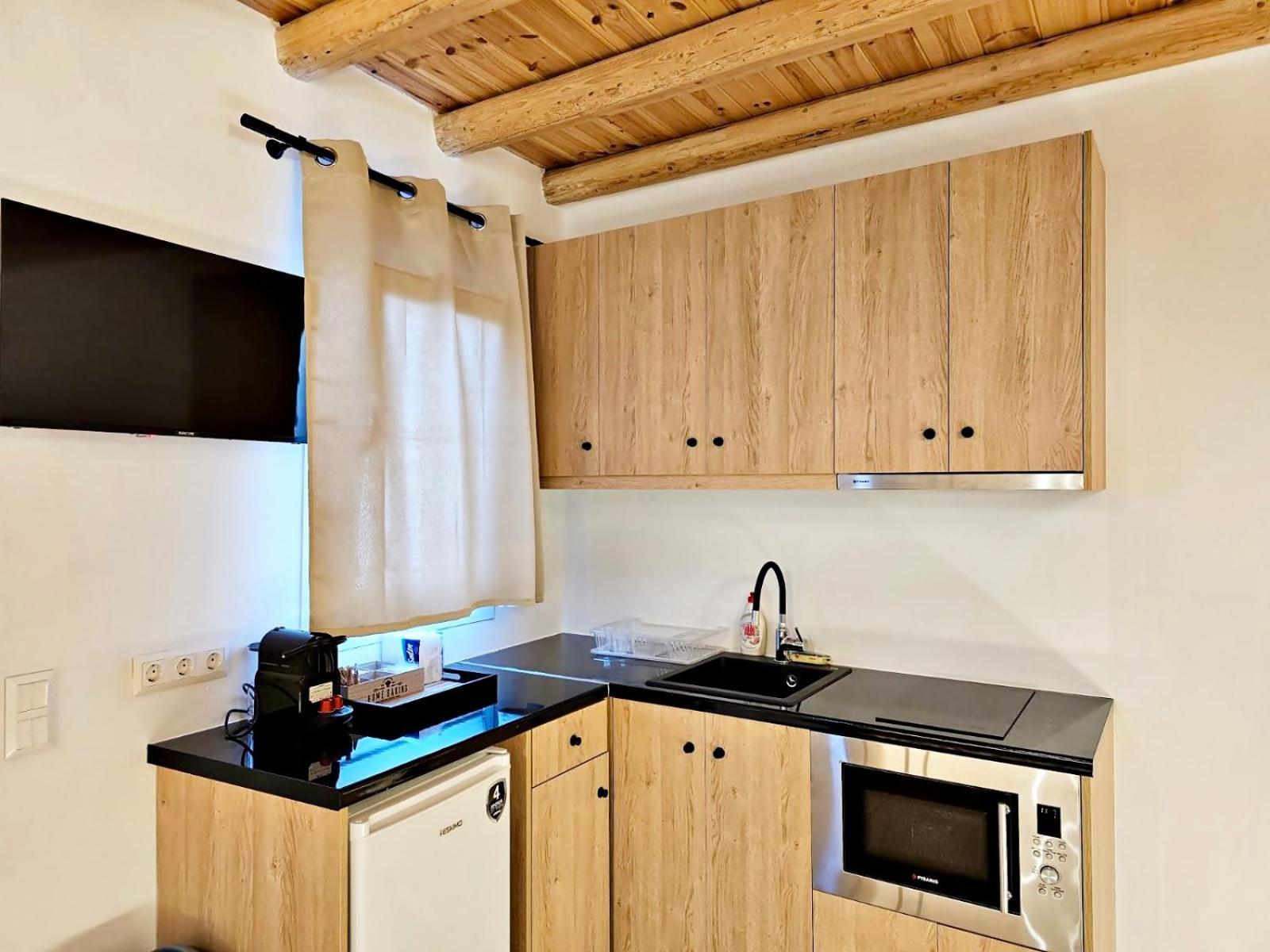 Mykonian Breeze Apartment อโนเมรา ภายนอก รูปภาพ